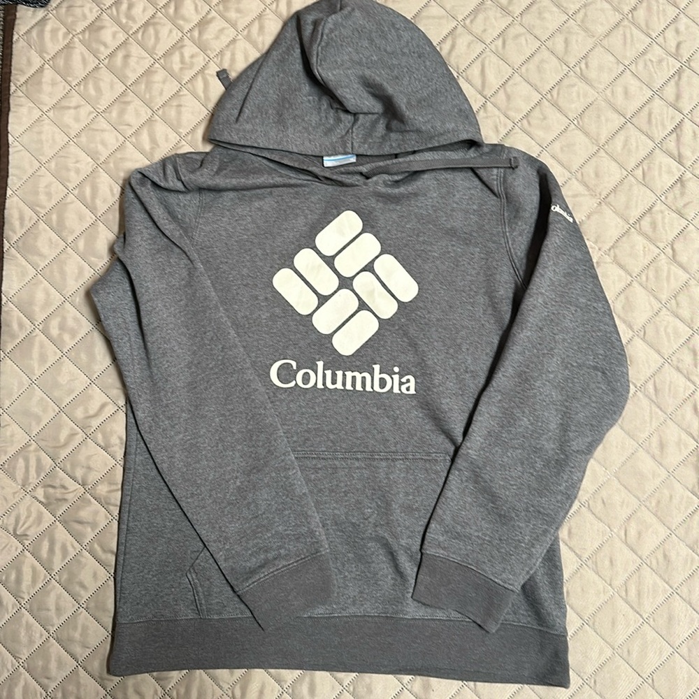 Columbia Hoodie. Womens M. Like new.